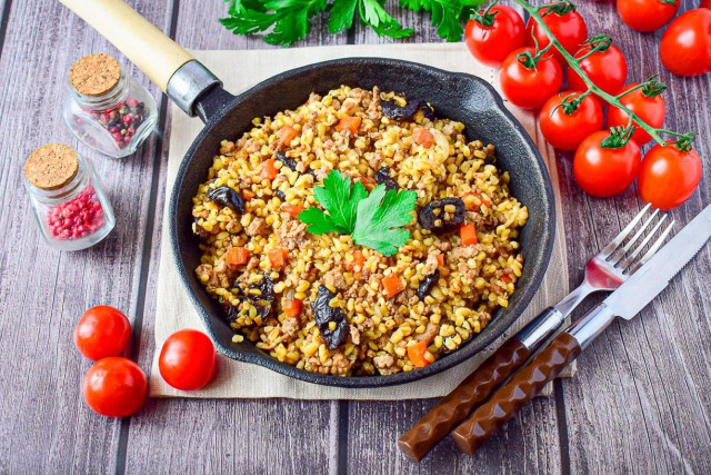 Bulgur with minced meat