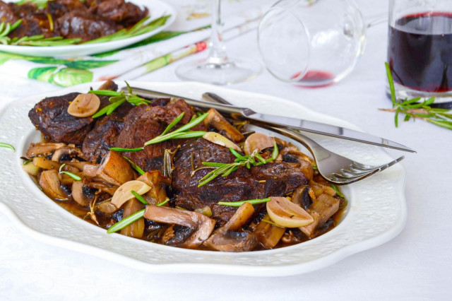 Beef with mushrooms in the oven