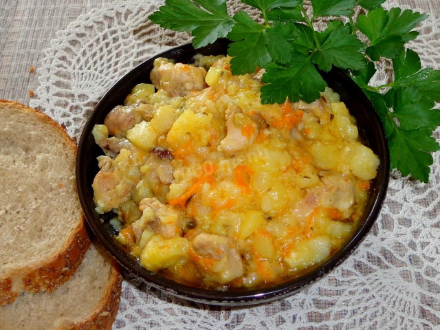 Rabbit stew with vegetables
