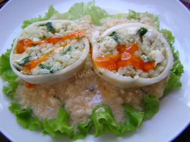 Stuffed squid with rice and egg