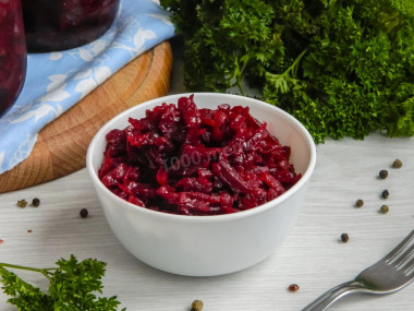 Beetroot salad for winter in cans