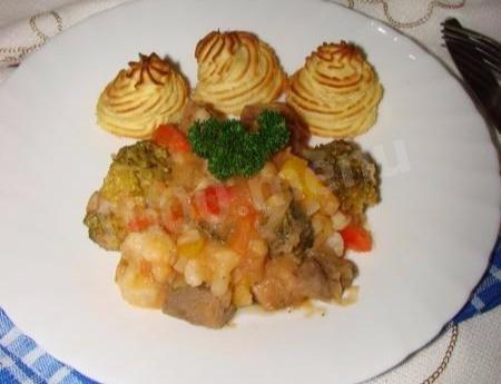Vegetable stew with pork with cabbage and potatoes