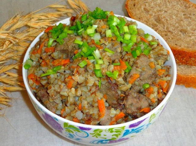 Buckwheat with liver