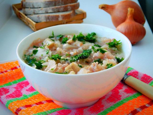 Cabbage and potato hodgepodge with pork