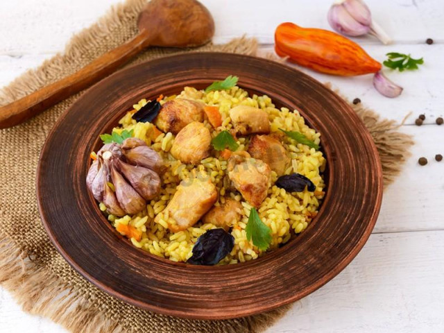 Chicken pilaf with turmeric