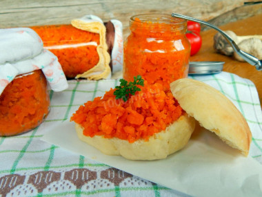 Carrot caviar with tomatoes and garlic for winter