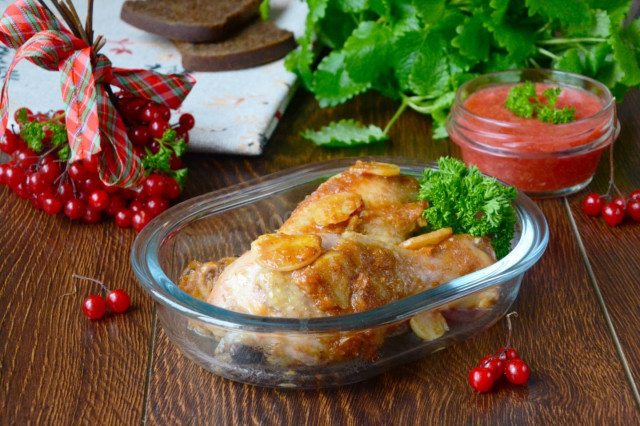 Chicken drumsticks with viburnum sauce