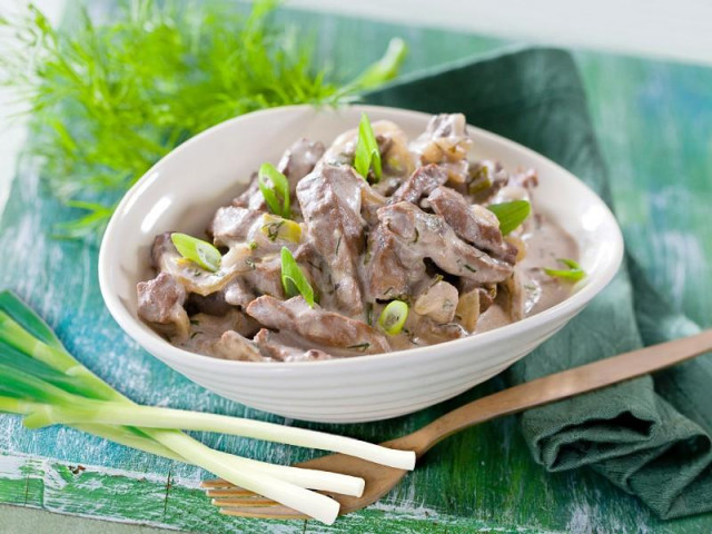 Stroganoff liver with milk