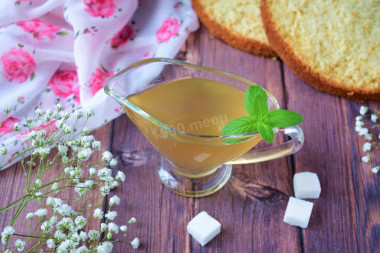 Sugar syrup for impregnating sponge cake and cake