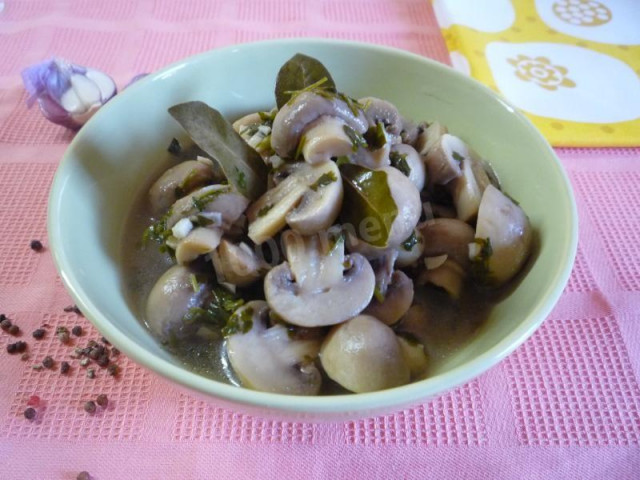 Pickled champignons (quick way)