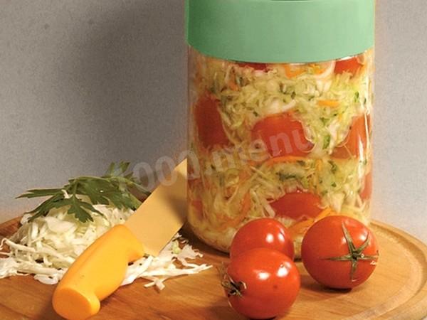Assorted vegetables for winter tomatoes and cabbage without sterilization