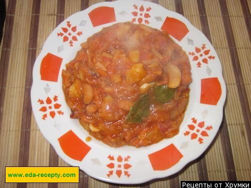 Vegetable stew with zucchini, cabbage, tomatoes and carrots