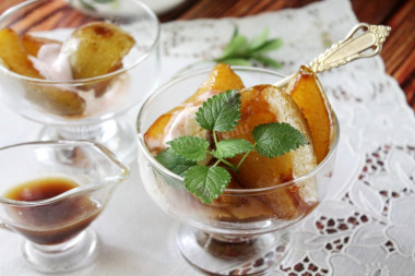 Caramel pears without alcohol