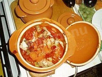 Argentinean pot with sweet pepper and beef