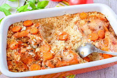 Rice with chicken in the oven