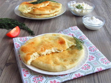 Khachapuri with cottage cheese in the oven