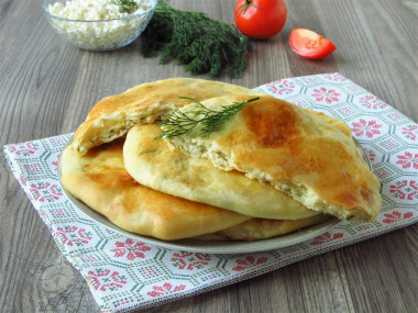 Khachapuri with cottage cheese in the oven