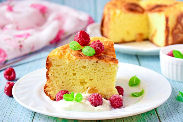 Classic cottage cheese casserole with raisins in the oven