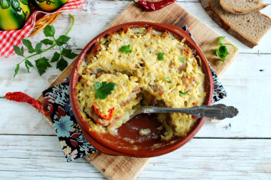 Zucchini casserole with minced meat in the oven