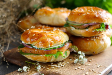 Bagel with salmon