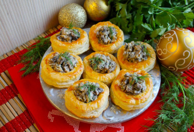 Puff pastry volovans with filling mushrooms