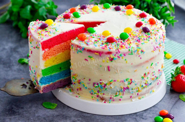 Rainbow cream cake at home