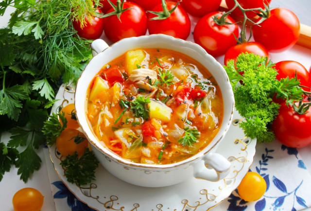 Cabbage soup with chicken