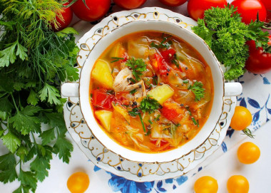 Cabbage soup with chicken