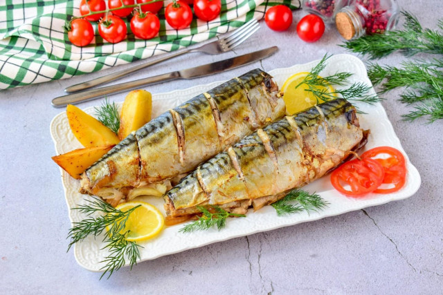 Mackerel in soy sauce baked in the oven