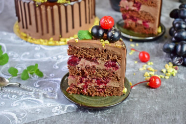 Chocolate cake with cherries and cream cheese