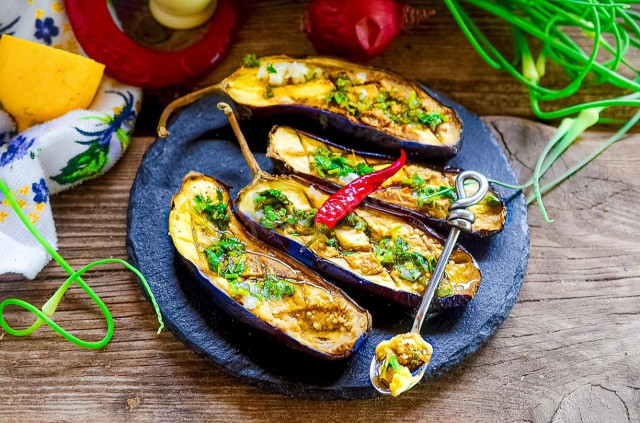 Baked eggplant in the oven