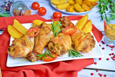 Chicken in honey mustard sauce in the oven baked