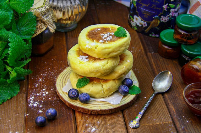 Airy cheesecakes in the oven