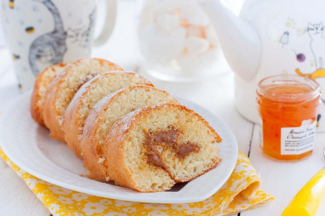Sponge roll with condensed milk boiled in the oven