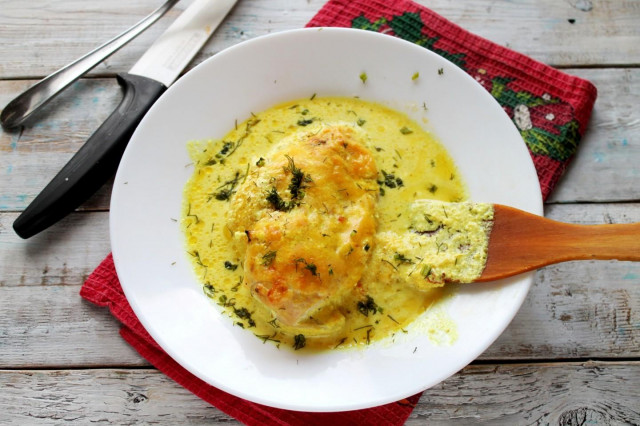 Chicken breasts in sour cream in the oven