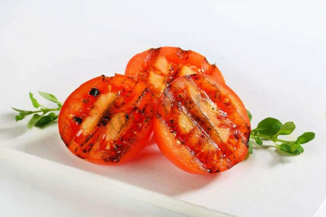 Grilled tomatoes in the oven