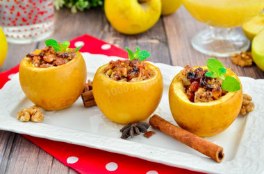 Apples with walnuts baked in the oven with honey