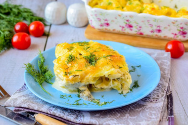 Potatoes with cheese in layers in the oven