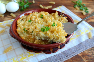 Noodles in the oven made of pasta with egg