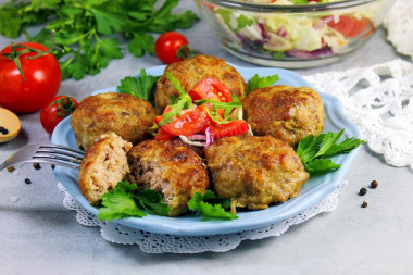 Beef and pork cutlets in the oven