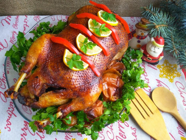 Goose in the oven whole with a crispy crust