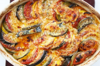 Casserole of zucchini and eggplant in the oven