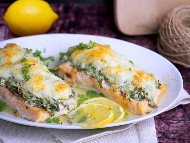 Salmon in sour cream in the oven baked in foil