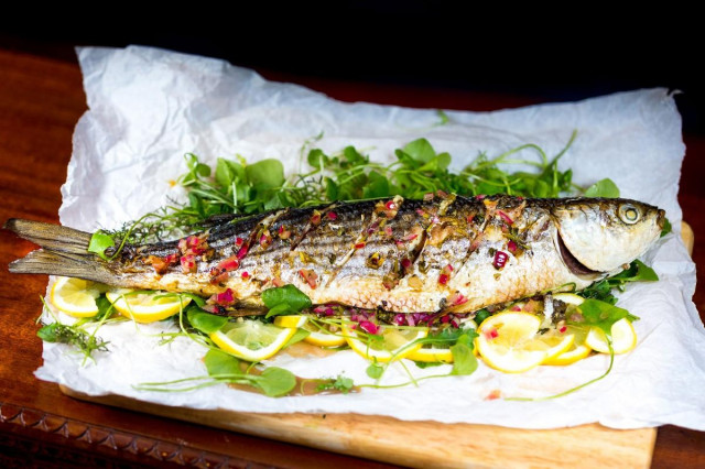 Mullet whole in the oven