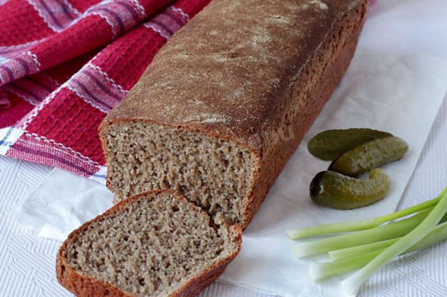 Rye bread with bran in the oven