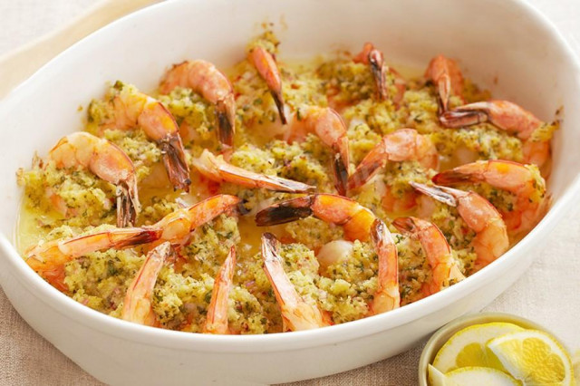 Baked peeled shrimp in breadcrumbs in the oven