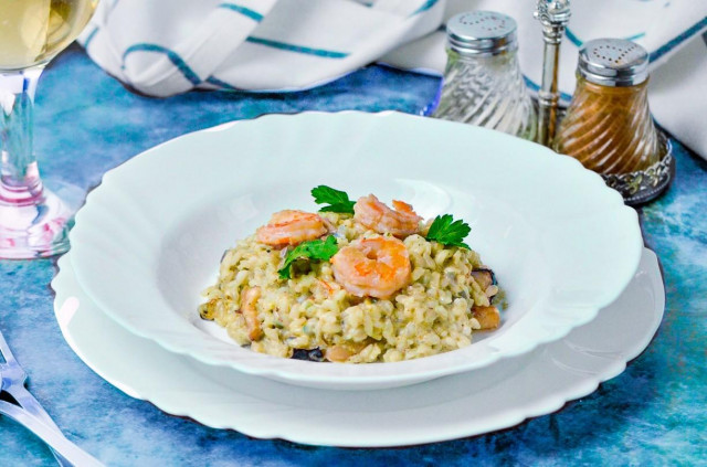 Classic seafood risotto