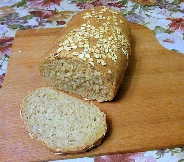 Bread with oat flakes in the oven