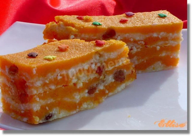 Cottage cheese casserole diet in the oven with pumpkin