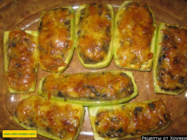 Zucchini in the oven with minced meat and mushrooms